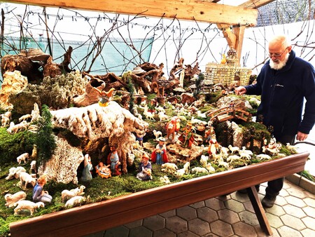 Ivanove jaslice na Zgornjem Brniku so med obiskovalci deležne številnih pohval